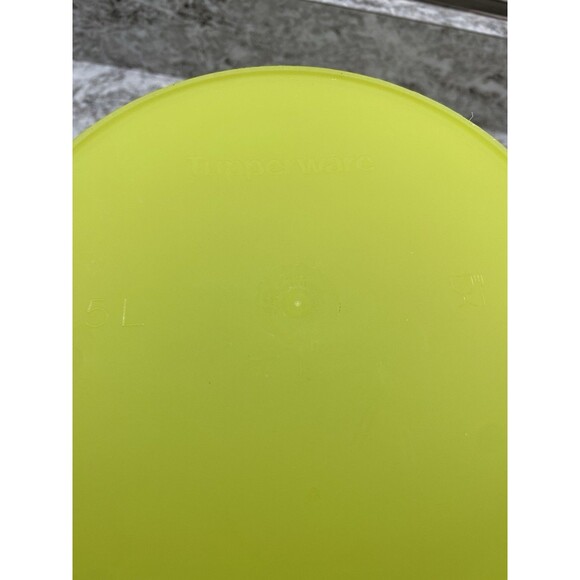 Tupperware Jumbo Canister 5L Yellow/Green  Kitchen Beverage Push Button Handle - Picture 6 of 7